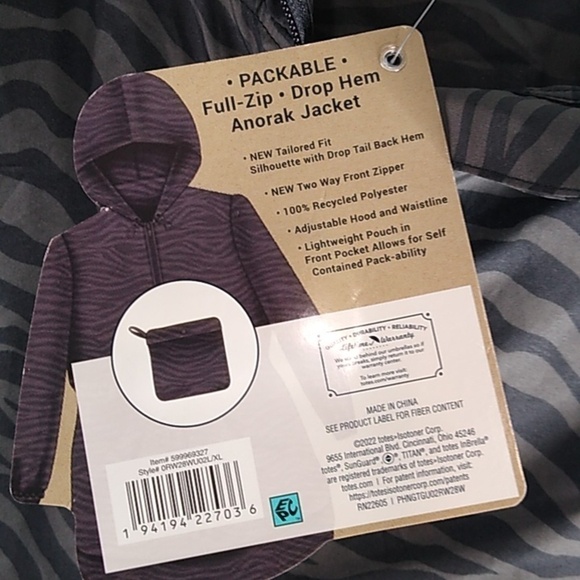 Totes - Packable Full Zip Windbreaker - Size L/XL - Picture 6 of 7